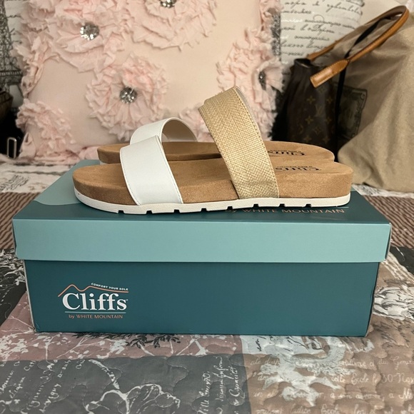 Cliffs by White Mountain Tahlie Tan and White Sandals - Picture 2 of 7